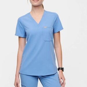 Figs rafaela oversized scrub top and zamora  jogger bundle